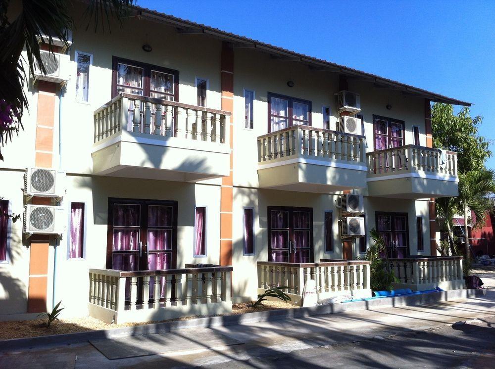 Sakal Guesthouse Restaurant & Bar Sihanoukville Exteriör bild