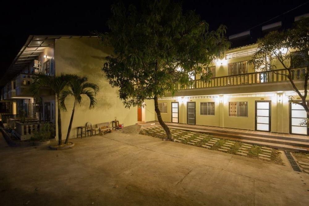Sakal Guesthouse Restaurant & Bar Sihanoukville Exteriör bild