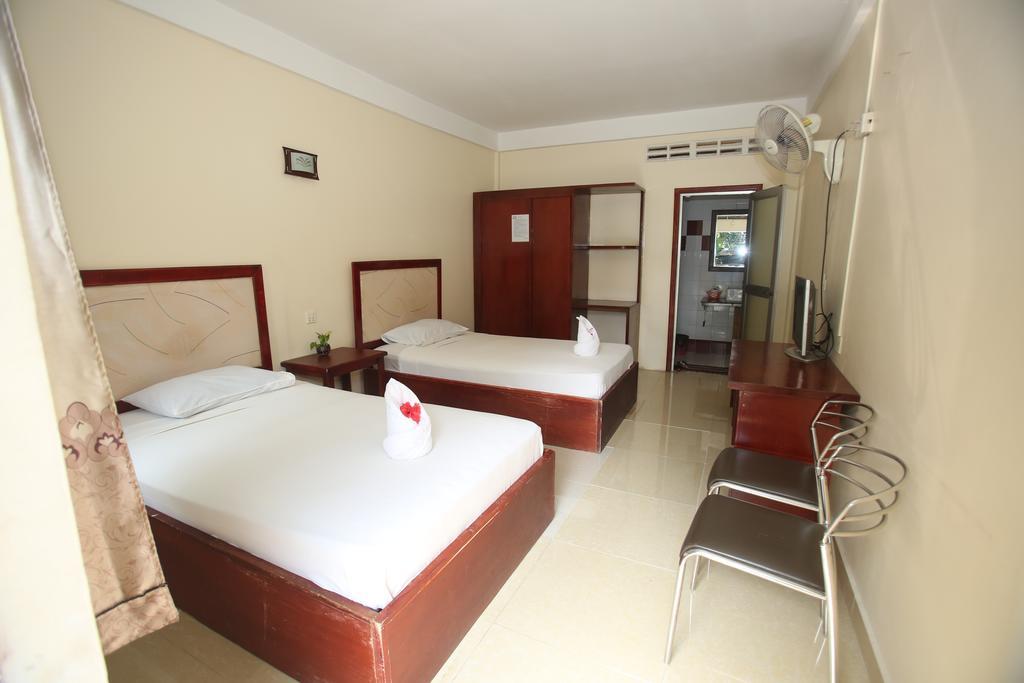 Sakal Guesthouse Restaurant & Bar Sihanoukville Exteriör bild
