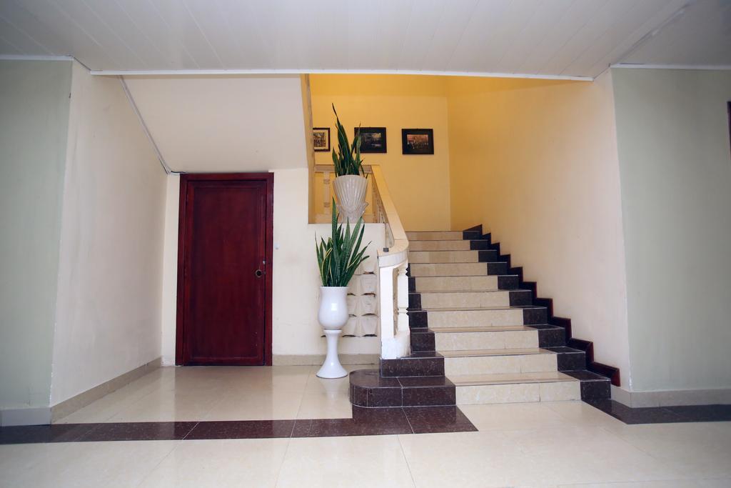 Sakal Guesthouse Restaurant & Bar Sihanoukville Exteriör bild