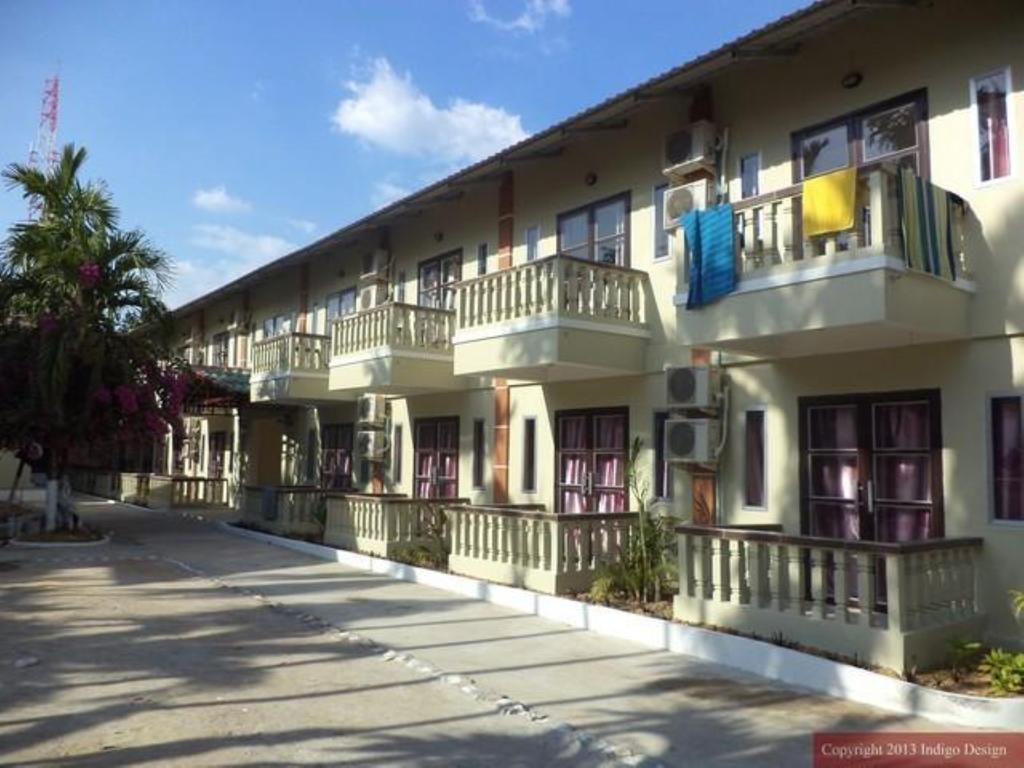 Sakal Guesthouse Restaurant & Bar Sihanoukville Exteriör bild
