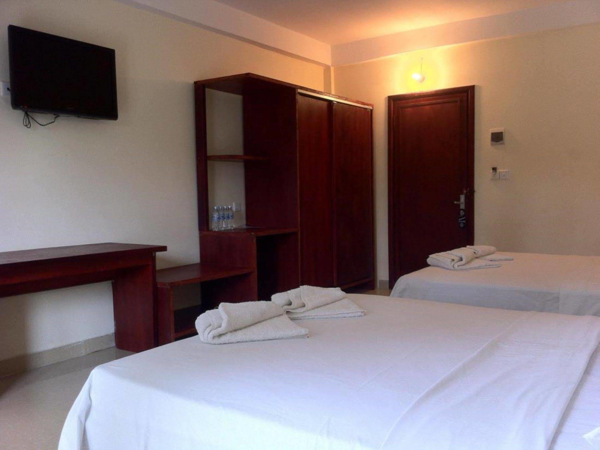 Sakal Guesthouse Restaurant & Bar Sihanoukville Exteriör bild